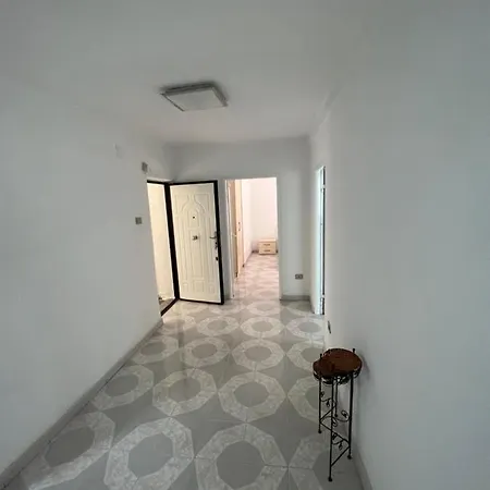 Shtepi Me Qera Apartment